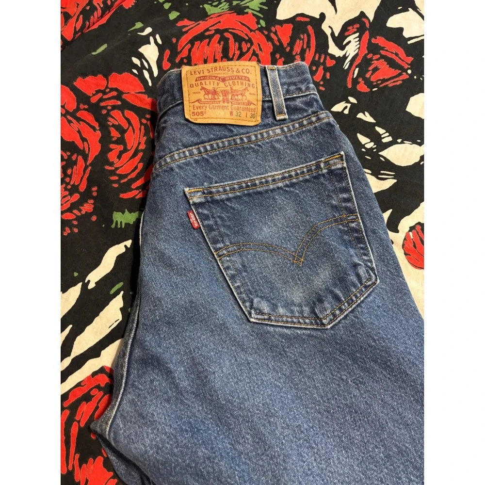 Levis 505 Regular Fit Straight Leg Jeans Blue Medium Wash Denim Mens 32x30
